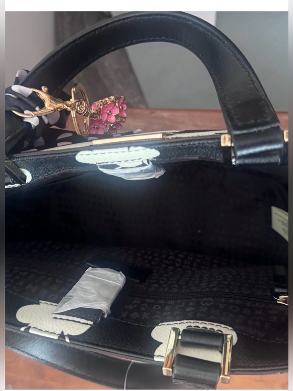 Kate Spade B/W Floral Grant Street Novelty Tote w/ Charm Scarf Gold Hardware NWT - Picture 3 of 7